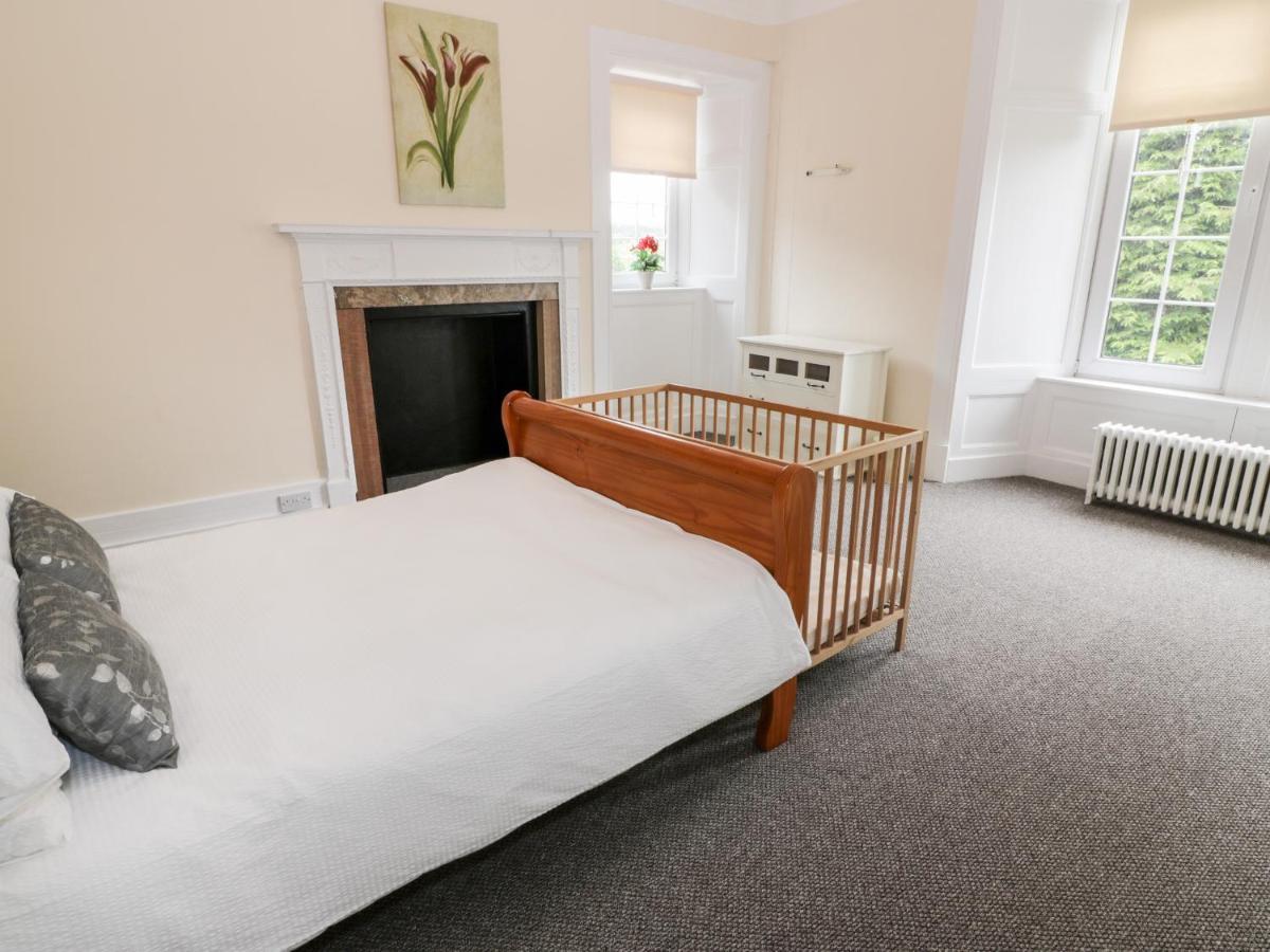 Auchentroig House Apartment Стърлинг Екстериор снимка