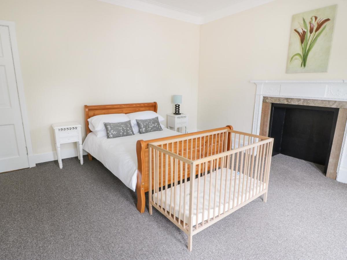 Auchentroig House Apartment Стърлинг Екстериор снимка