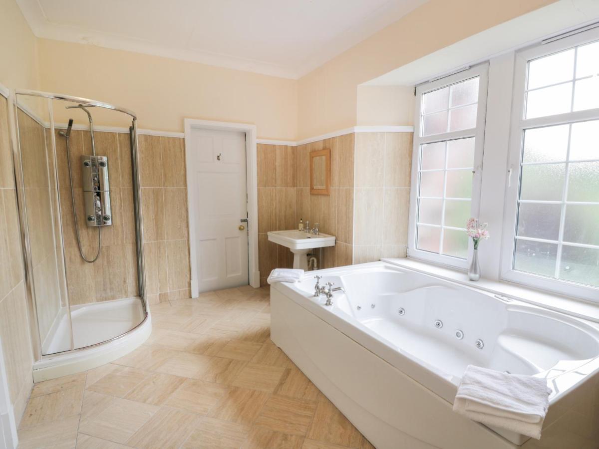 Auchentroig House Apartment Стърлинг Екстериор снимка